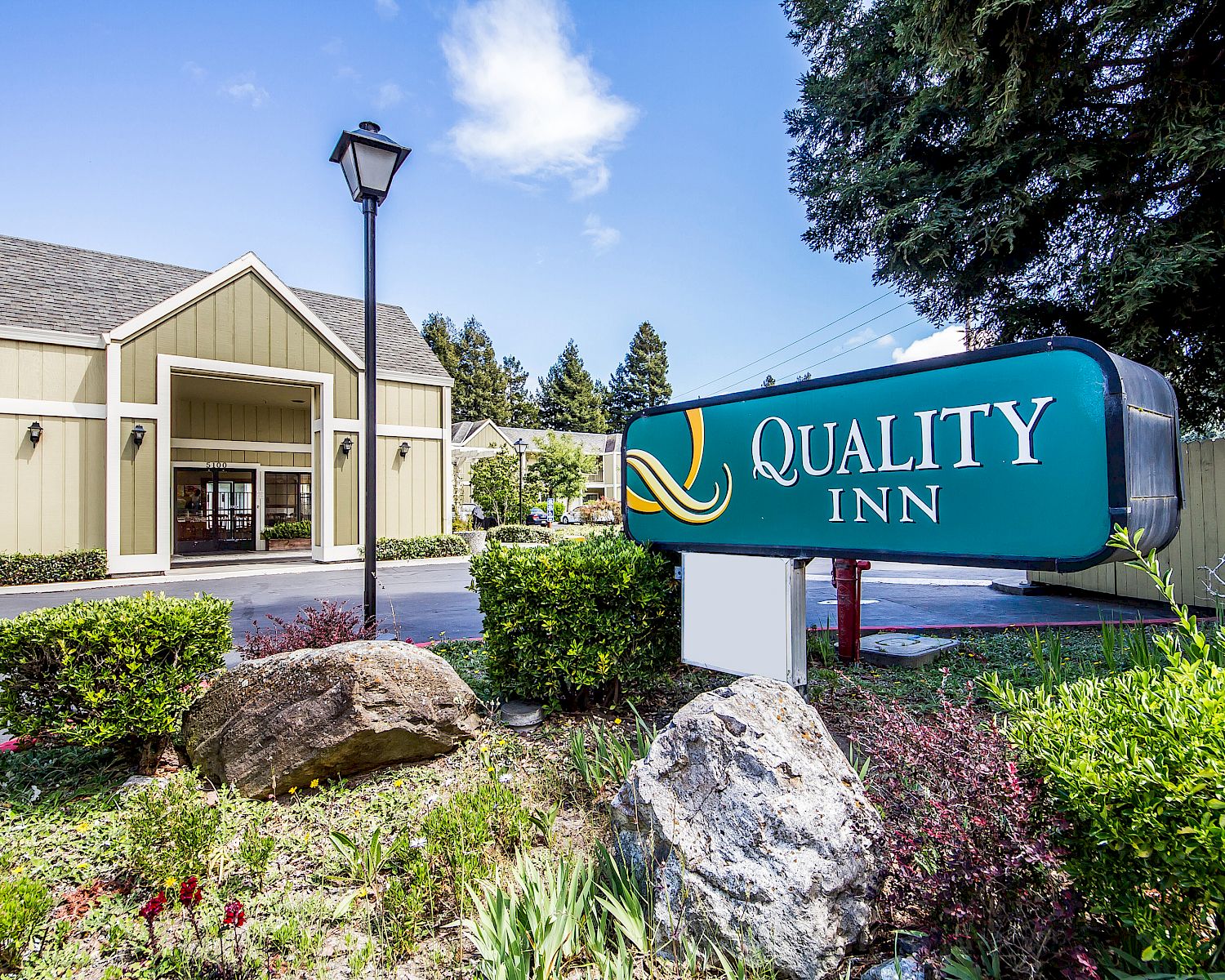 Hotel in the heart of sonoma wine county quality inn petaluma sonoma